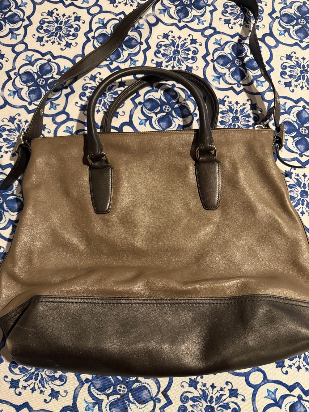 Coach Two-Tone Leather Bag in Brown and Tan - Picture 2 of 3